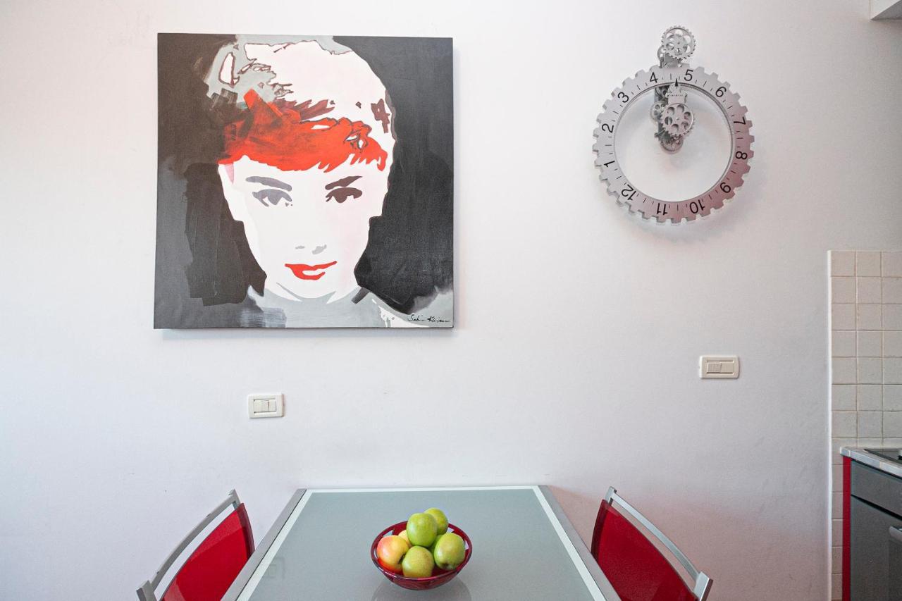 Real Italian Estate - Red Coral Apartment Genoa Ngoại thất bức ảnh