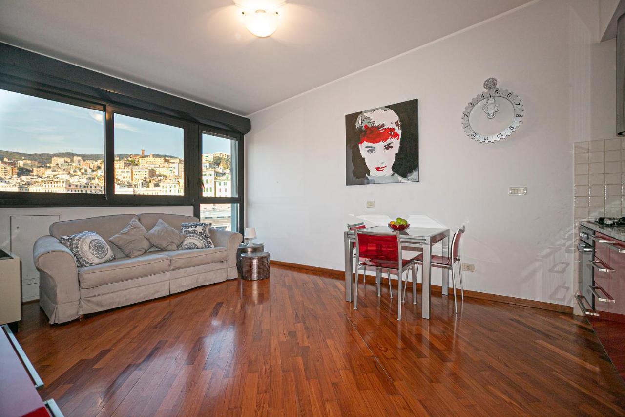 Real Italian Estate - Red Coral Apartment Genoa Ngoại thất bức ảnh